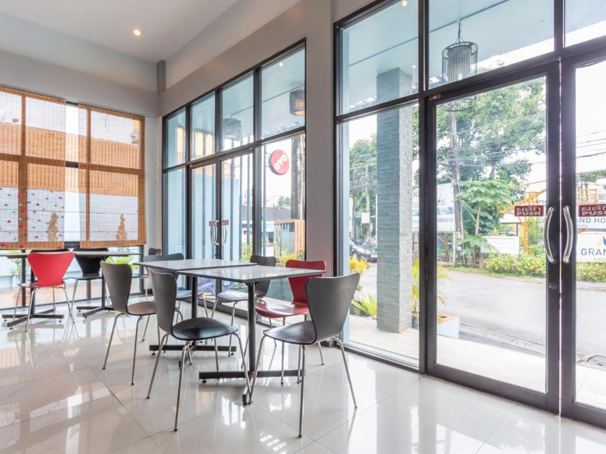 Oyo 1127 Baan Siam Hotel เชียงราย ภายนอก รูปภาพ