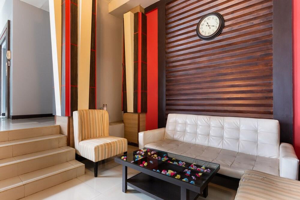 Oyo 1127 Baan Siam Hotel เชียงราย ภายนอก รูปภาพ